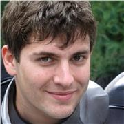 Professeur de français langue étrangère (FLE) à Tourcoing, offrant des cours interactifs pour maîtriser la langue française avec plaisir et efficacité